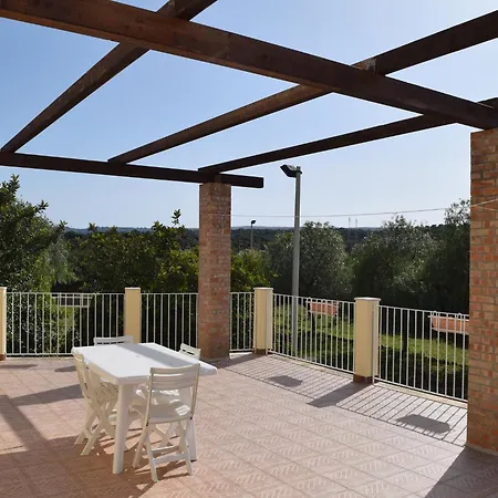 Villa In Syracuse With Pool And Terrace Villa *