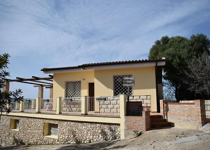 Villa In Syracuse With Pool And Terrace Case Monterosso