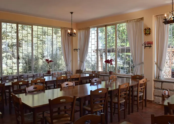 Villa In Syracuse With Pool And Terrace * Case Monterosso