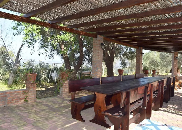 Villa In Syracuse With Pool And Terrace Villa *