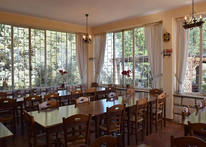 Villa In Syracuse With Pool And Terrace * Case Monterosso